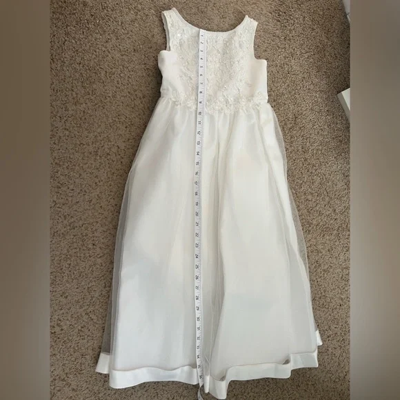 Lady Eleanor for David's Bridal Flower Girl Dress- Size 6 - Picture 10 of 17